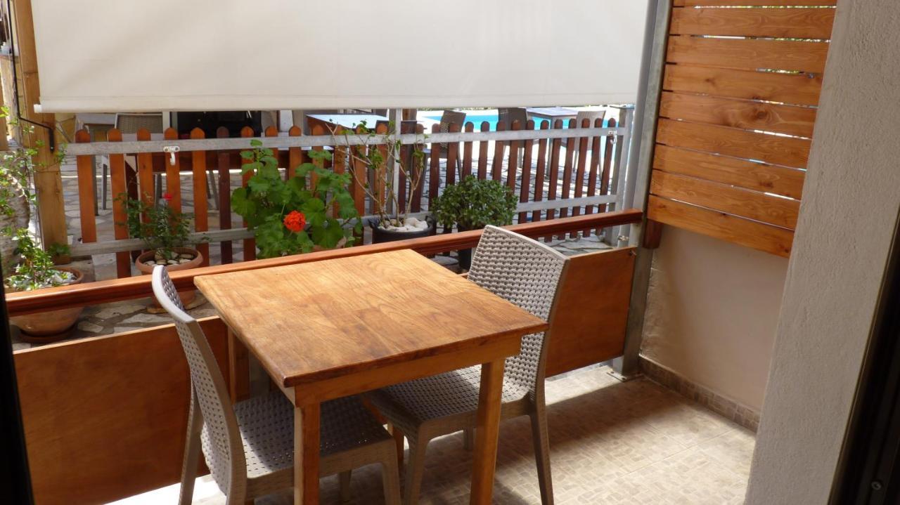 Apagio Apartments Mikros Gialos Dış mekan fotoğraf