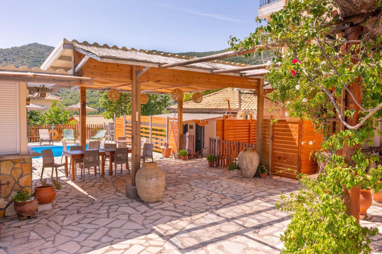 Apagio Apartments Mikros Gialos Dış mekan fotoğraf