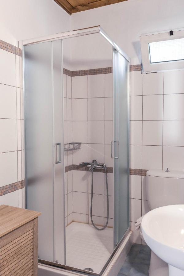 Apagio Apartments Mikros Gialos Dış mekan fotoğraf
